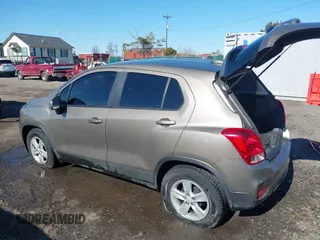 2021 Chevrolet Trax LS with VIN KL7CJKSB7MB306172, listed as a IAAI auction lot 41663054 with 108,241 mi miles. Bid and sale history available at carsss.com. Image 3.