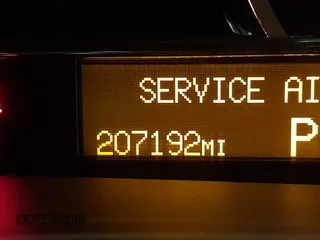 2008 Cadillac STS RWD z VIN 1G6DW67VX80125610, wystawiony jako IAAI lot #42280815 z przebiegiem 207 192 mil mil oraz . Historia ofert i sprzedaży dostępna na DreamBid. Obrazek 15.