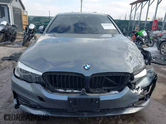 2019 BMW 5 Series 530i с VIN WBAJA5C5XKBX87825, выставлен на аукционе IAAI как лот 41411034 с пробегом 86 000 миль миль и . История ставок и продаж доступна на DreamBid. Изображение 11.