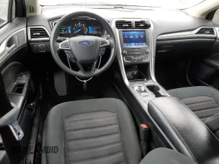 2020 Ford Fusion SE with VIN 3FA6P0LU8LR266753, listed as a Copart auction lot 52341535 with 70,551 mi miles and Salvage title. Bid and sale history available at DreamBid. Image 8.