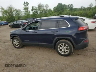 2016 Jeep Cherokee Latitude z VIN 1C4PJLCB9GW303148, wystawiony jako Copart lot #59392805 z przebiegiem 123 015 mil mil oraz Szkoda całkowita • Salvage title. Historia ofert i sprzedaży dostępna na DreamBid. Obrazek 2.
