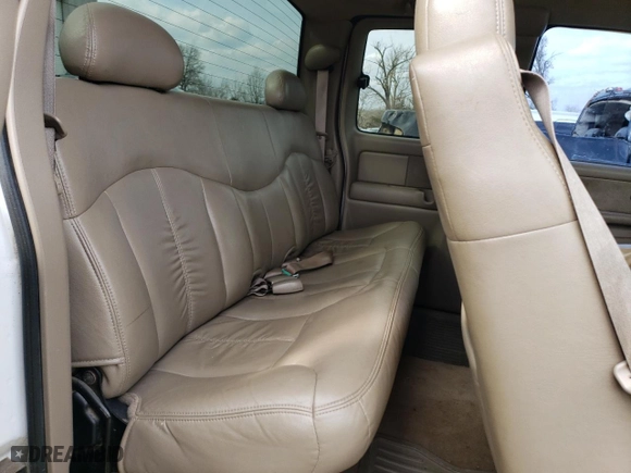 2001 Chevrolet Silverado 1500 LT with VIN 1GCEK19T51E133196, listed as a Copart auction lot 45113174 with 257,917 mi miles and Salvage Title. Bid and sale history available at carsss.com. Image 10.