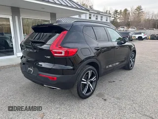 2019 Volvo XC40 R-Design z VIN YV4162UM7K2078081, wystawiony jako IAAI lot #41808014 z przebiegiem 204 223 mil mil oraz . Historia ofert i sprzedaży dostępna na DreamBid. Obrazek 4.