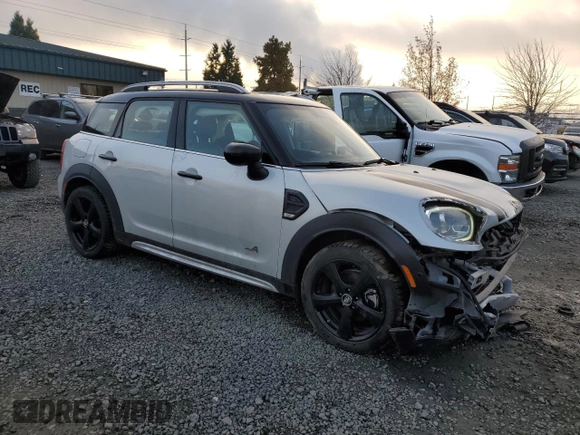 2021 MINI Countryman Cooper with VIN WMZ43BR09M3M93186, listed as a Copart auction lot 82433544 with 54,619 mi miles and Salvage title. Bid and sale history available at DreamBid. Image 4.