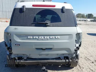 2023 Ford Bronco Sport Heritage z VIN 3FMCR9G61PRD08589, wystawiony jako IAAI lot #40706185 z przebiegiem 150 000 mil mil oraz . Historia ofert i sprzedaży dostępna na DreamBid. Obrazek 6.