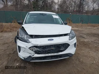 2022 Ford Escape SE Hybrid with VIN 1FMCU9BZ2NUA43705, listed as a IAAI auction lot 41675740 with 71,465 mi miles and . Bid and sale history available at carsss.com. Image 13.