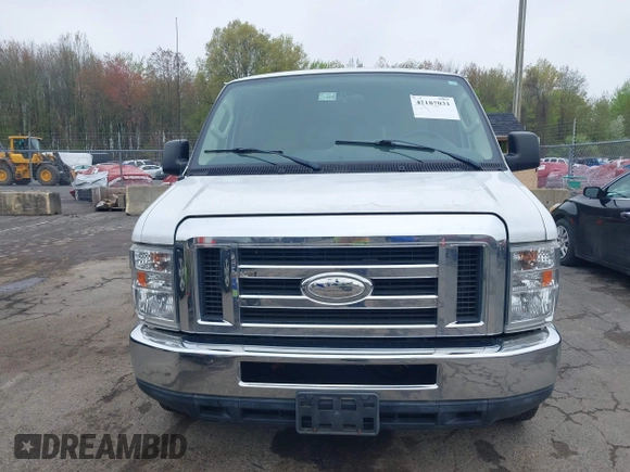 2014 Ford Econoline Passenger XL with VIN 1FBNE3BL4EDA97935, listed as a IAAI auction lot 42187031 with 228,696 mi miles. Bid and sale history available at carsss.com. Image 12.