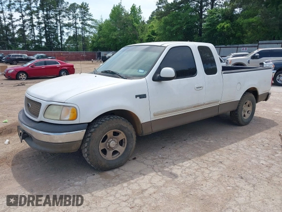 2002 Ford F-150 XL with VIN 1FTRX172X2NB30342, listed as a IAAI auction lot 42015209 with 1 mi miles. Bid and sale history available at carsss.com. Image 2.
