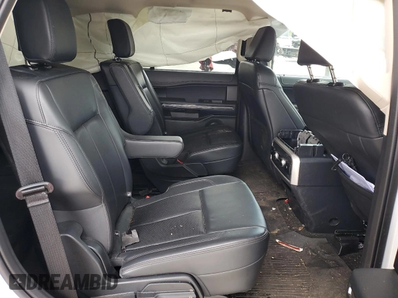 2024 Ford Expedition XLT с VIN 1FMJU1H8XREA21264, выставлен на аукционе Copart как лот 52568695 с пробегом Не указан миль и Списание • Salvage title. История ставок и продаж доступна на DreamBid. Изображение 10.