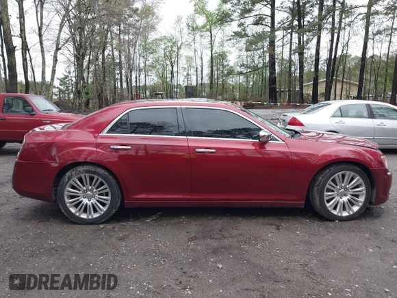 2014 Chrysler 300 C z VIN 2C3CCAET9EH157059, wystawiony jako IAAI lot #41979473 z przebiegiem 111 099 mil mil oraz . Historia ofert i sprzedaży dostępna na DreamBid. Obrazek 14.