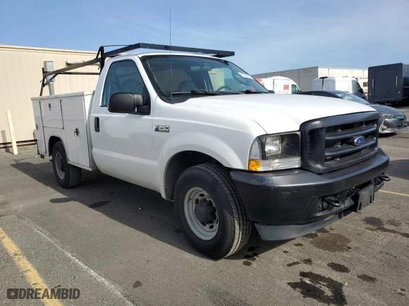 2003 Ford Super Duty F-250 XL with VIN 1FTNF20LX3EB80038, listed as a Copart auction lot 45742785 with 980,885 mi miles and Clean Title. Bid and sale history available at carsss.com. Image 4.