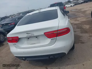 2019 Jaguar XE 25t Premium with VIN SAJAD4FX1KCP44679, listed as a IAAI auction lot 41659314 with 91,701 mi miles. Bid and sale history available at carsss.com. Image 16.