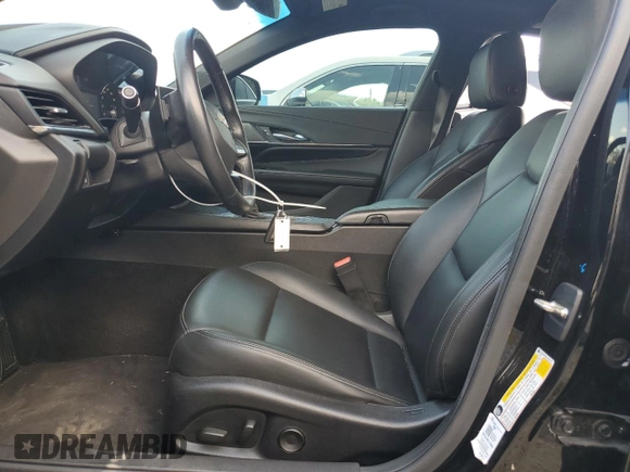 2020 Cadillac CT4 Luxury z VIN 1G6DA5RK8L0153779, wystawiony jako Copart lot #55573645 z przebiegiem 93 740 mil mil oraz Szkoda całkowita • Salvage title. Historia ofert i sprzedaży dostępna na DreamBid. Obrazek 7.