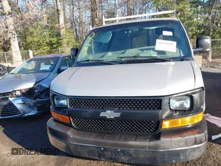 2006 Chevrolet City Express Cargo z VIN 1GCEG15X261239839, wystawiony jako IAAI lot #41196866 z przebiegiem 212 938 mil mil oraz . Historia ofert i sprzedaży dostępna na DreamBid. Obrazek 12.