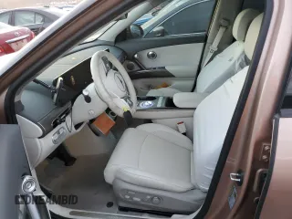 2023 Genesis GV60 Advanced z VIN KMUKCDTC9PU006652, wystawiony jako Copart lot #80012043 z przebiegiem 6914 mil mil oraz . Historia ofert i sprzedaży dostępna na DreamBid. Obrazek 7.