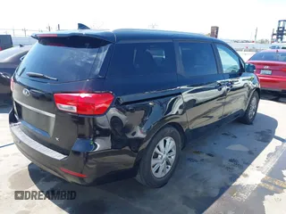 2016 Kia Sedona LX with VIN KNDMB5C13G6178411, listed as a IAAI auction lot 41993035 with 118,585 mi miles. Bid and sale history available at carsss.com. Image 4.