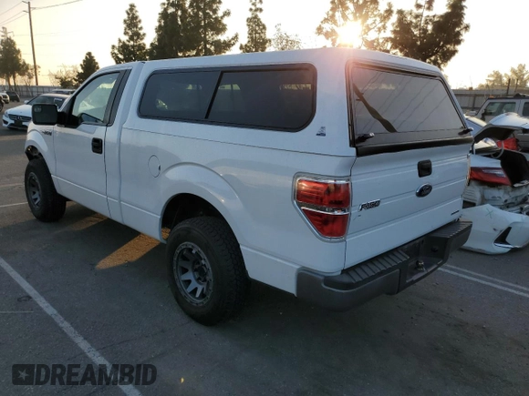 2013 Ford F-150 XL with VIN 1FTMF1CM8DFC21031, listed as a Copart auction lot 83621154 with 83,602 mi miles and Salvage Title. Bid and sale history available at carsss.com. Image 2.