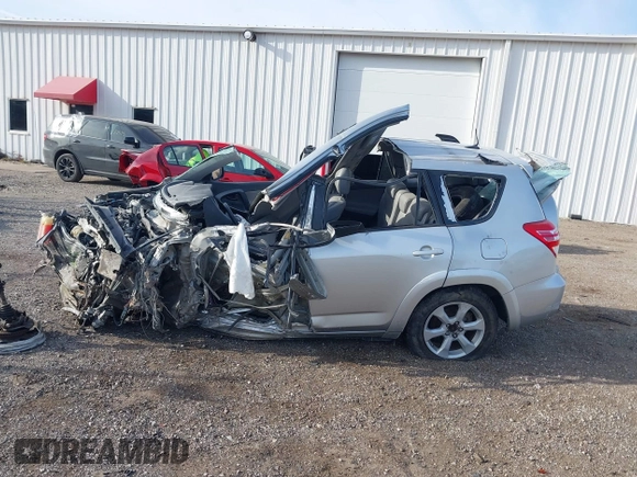 2011 Toyota RAV4 Limited с VIN 2T3DF4DVXBW127124, выставлен на аукционе IAAI как лот 41102894 с пробегом Не указан миль и . История ставок и продаж доступна на DreamBid. Изображение 6.