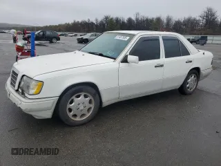 1995 Mercedes-Benz E Class with VIN WDBEA32E7SC196256, listed as a Copart auction lot 51487935 with 103,645 mi miles and Clean Title. Bid and sale history available at carsss.com. Image 1.