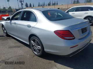 2019 Mercedes-Benz E-Class E 300 with VIN WDDZF4JB9KA582874, listed as a IAAI auction lot 41855689 with 42,445 mi miles. Bid and sale history available at carsss.com. Image 3.