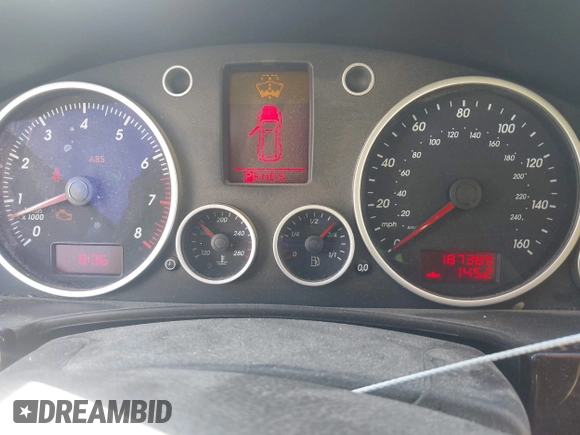 2005 Volkswagen Touareg 4.2L V8 with VIN WVGZM77L25D079655, listed as a IAAI auction lot 42033696 with 187,389 mi miles and . Bid and sale history available at DreamBid. Image 7.