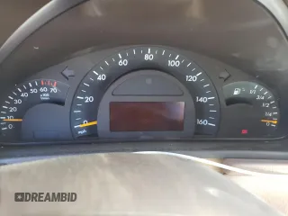 2001 Mercedes-Benz C 230/260/280/320 z VIN WDBRF61J21F089325, wystawiony jako Copart lot #57538794 z przebiegiem 88 695 mil mil oraz Czysty tytuł • Clean title. Historia ofert i sprzedaży dostępna na DreamBid. Obrazek 9.