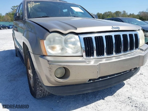 2005 Jeep Grand Cherokee Limited with VIN 1J4HR58N05C523654, listed as a IAAI auction lot 41733481 with 1 mi miles. Bid and sale history available at carsss.com. Image 6.