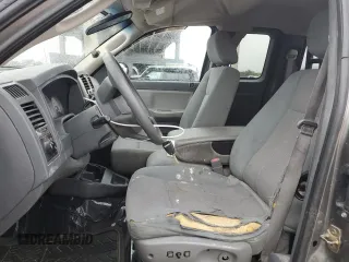 2005 Dodge Dakota SLT with VIN 1D7HE42KX5S287505, listed as a Copart auction lot 41743035 with 192,636 mi miles and Salvage Title. Bid and sale history available at carsss.com. Image 7.