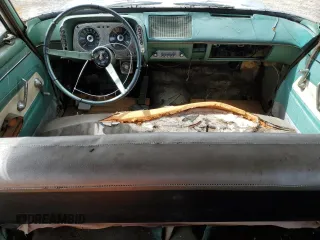 1960 Plymouth Valiant z VIN 1307117456, wystawiony jako Copart lot #48976045 z przebiegiem 20 241 mil mil oraz Czysty tytuł • Clean title. Historia ofert i sprzedaży dostępna na DreamBid. Obrazek 8.