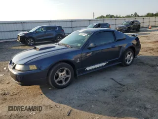 2003 Ford Mustang Standard with VIN 1FAFP40433F334255, listed as a Copart auction lot 63625555 with 185,339 mi miles and Salvage title. Bid and sale history available at DreamBid. Image 1.