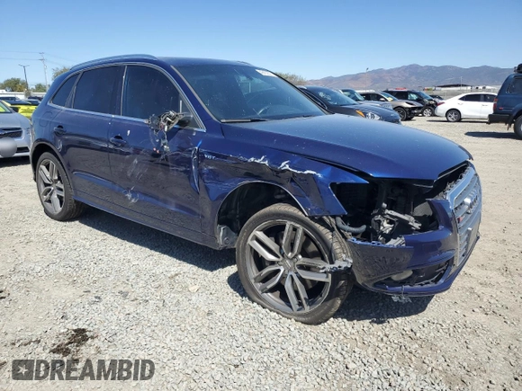 2014 Audi SQ5 with VIN WA1VGBFP4EA044659, listed as a Copart auction lot 49452835 with 114,813 mi miles and Salvage Title. Bid and sale history available at DreamBid. Image 4.