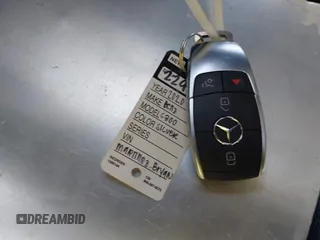 2020 Mercedes-Benz C 300 с VIN WDDWF8DB7LR526991, выставлен на аукционе IAAI как лот 40438514 с пробегом 49 781 миль миль и . История ставок и продаж доступна на DreamBid. Изображение 11.