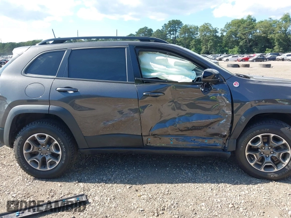 2022 Jeep Cherokee Trailhawk с VIN 1C4PJMBX7ND546193, выставлен на аукционе IAAI как лот 42785874 с пробегом 19 252 миль миль и . История ставок и продаж доступна на DreamBid. Изображение 6.