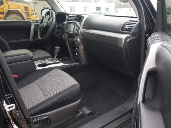 2017 Toyota 4Runner SR5 с VIN JTEZU5JR8H5159090, выставлен на аукционе IAAI как лот 42490310 с пробегом 60 546 миль миль и . История ставок и продаж доступна на DreamBid. Изображение 5.