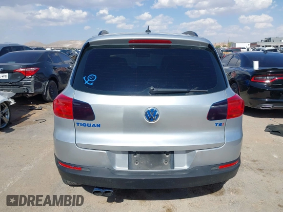 2016 Volkswagen Tiguan S with VIN WVGAV7AX9GW567790, listed as a IAAI auction lot 42352288 with 119,526 mi miles and . Bid and sale history available at DreamBid. Image 16.