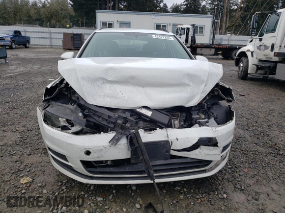 2017 Volkswagen Golf S z VIN 3VW017AU8HM518581, wystawiony jako Copart lot #43422265 z przebiegiem 82 307 mil mil oraz Szkoda całkowita • Salvage title. Historia ofert i sprzedaży dostępna na DreamBid. Obrazek 5.