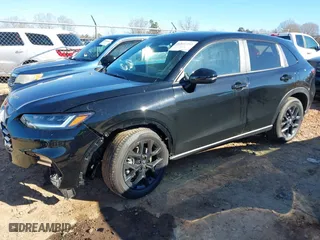 2025 Honda HR-V Sport with VIN 3CZRZ2H54SM722316, listed as a IAAI auction lot 41632252 with 10,370 mi miles. Bid and sale history available at carsss.com. Image 17.