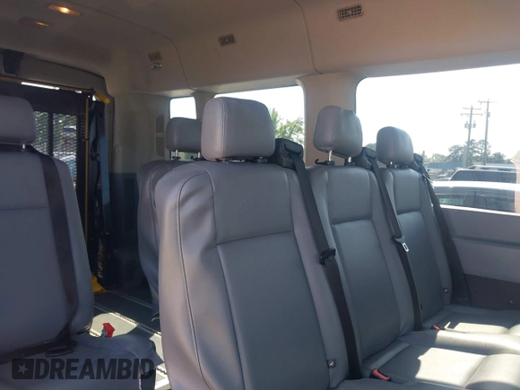2015 Ford Transit XL z VIN 1FBZX2CM5FKB16521, wystawiony jako IAAI lot #42577803 z przebiegiem 63 027 mil mil oraz . Historia ofert i sprzedaży dostępna na DreamBid. Obrazek 8.