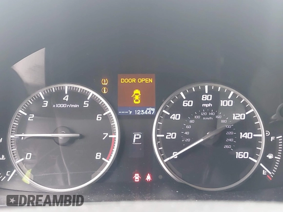 2016 Acura ILX z VIN 19UDE2F33GA013007, wystawiony jako IAAI lot #41902439 z przebiegiem 123 447 mil mil oraz . Historia ofert i sprzedaży dostępna na DreamBid. Obrazek 7.