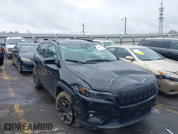 2022 Jeep Cherokee X z VIN 1C4PJMCXXND537681, wystawiony jako IAAI lot #41854831 z przebiegiem 26 685 mil mil oraz . Historia ofert i sprzedaży dostępna na DreamBid. Obrazek 1.
