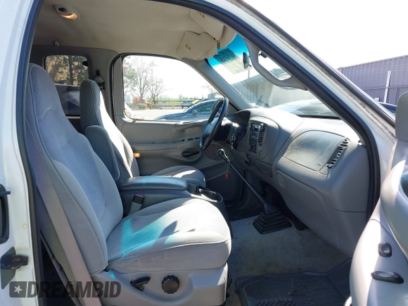 1998 Ford F-150 XL with VIN 1FTZX072XWKA12003, listed as a IAAI auction lot 41765328 with 119,445 mi miles and . Bid and sale history available at DreamBid. Image 5.