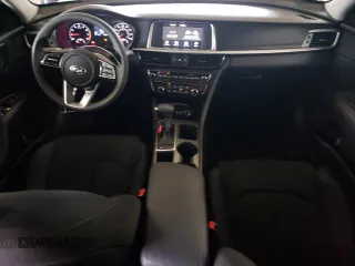 2019 Kia Optima LX with VIN 5XXGT4L30KG351365, listed as a Copart auction lot 58257735 with 29,874 mi miles and Salvage title. Bid and sale history available at DreamBid. Image 8.