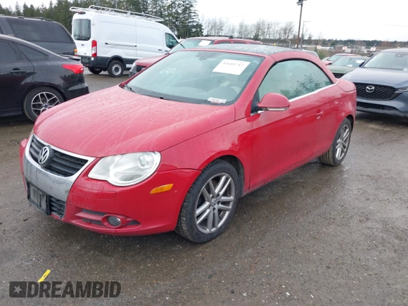 2008 Volkswagen Eos Lux z VIN WVWFA71FX8V016563, wystawiony jako IAAI lot #41688712 z przebiegiem 240 888 mil mil oraz . Historia ofert i sprzedaży dostępna na DreamBid. Obrazek 2.
