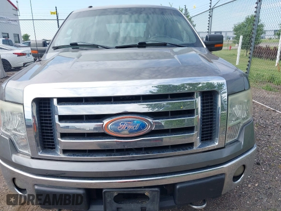2009 Ford F-150 XL z VIN 1FTPW14V99FB34881, wystawiony jako IAAI lot #42703643 z przebiegiem 157 053 mil mil oraz . Historia ofert i sprzedaży dostępna na DreamBid. Obrazek 12.