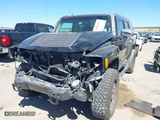 2006 Hummer H3 with VIN 5GTDN136768275733, listed as a IAAI auction lot 41841767 with 91,113 mi miles. Bid and sale history available at carsss.com. Image 2.