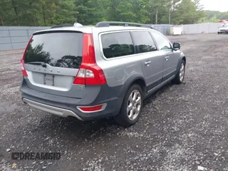 2010 Volvo XC70 3.0T with VIN YV4992BZ1A1089929, listed as a IAAI auction lot 42447202 with 156,077 mi miles and . Bid and sale history available at DreamBid. Image 4.