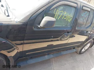 2011 Nissan Frontier PRO-4X with VIN 1N6AD0EV3BC409198, listed as a IAAI auction lot 41793467 with 177,192 mi miles. Bid and sale history available at carsss.com. Image 14.
