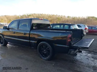 2006 Chevrolet Silverado 1500 LT1 with VIN 2GCEC13T561124724, listed as a IAAI auction lot 41594573 with 1 mi miles. Bid and sale history available at carsss.com. Image 3.