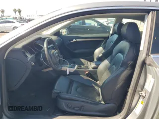 2011 Audi A5 Premium Plus z VIN WAULFAFR9BA049683, wystawiony jako Copart lot #56586245 z przebiegiem 49 133 mil mil oraz Szkoda całkowita • Salvage title. Historia ofert i sprzedaży dostępna na DreamBid. Obrazek 7.