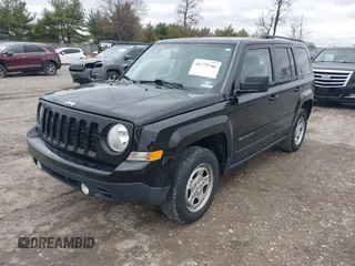 2016 Jeep Patriot Sport z VIN 1C4NJRBB3GD594933, wystawiony jako IAAI lot #41775766 z przebiegiem 133 275 mil mil oraz . Historia ofert i sprzedaży dostępna na DreamBid. Obrazek 2.